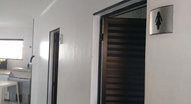 Apartamento na avenida da praia Martim de Sá com vista infinita pro mar em todos os cômodos.No 3o. quiosque próximo a prainha.Sinta-se na praia ouvindo o barulho das ondas e música dos quiosques.Com piscina adulto e infantil., Забронировать Апартаменты/квартира Апартаменты Карагуататуба, Апартаменты/квартира