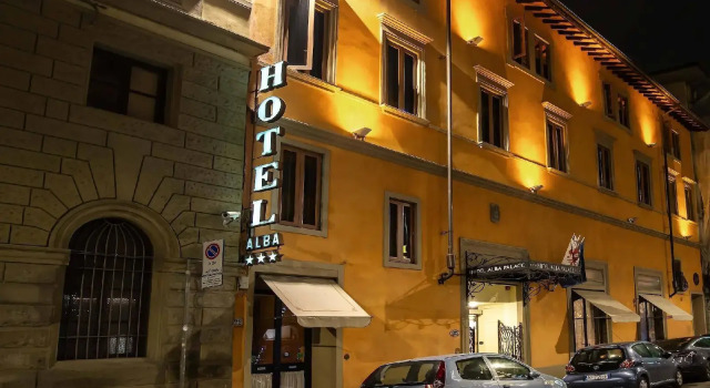 Hotel Alba Palace