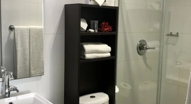 Четырёхместный номер Deluxe с балконом Curacao Airport Hotel