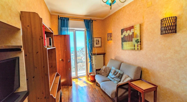 Appartamento con vista panoramica - Mikha'el Apartment, Book Lejlighed Monte Sant'Angelo Foresta Umbra