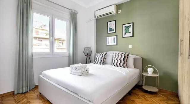 Dew 1-Bedroom Apartment in Athens