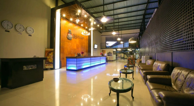 Kuta Station Hotel and Spa, Забронировать Курортный отель Отели провинции Бали с завтраком, Завтраки