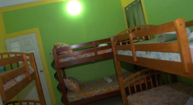 Fish Tobago Guesthouse or Joy and Brandon Guesthouse, Prenota Hotel Buccoo Tobago