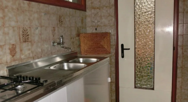 Апартаменты с 3 комнатами с видом на сад Central and bright villa with garden and parking