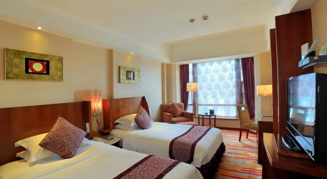 Gem Flower Jinyu Sunshine Hotel, Забронировать Отель Отели Лунцюанььи 4 звезды, 4*