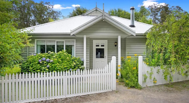 Коттедж с 2 комнатами Amelina Cottages