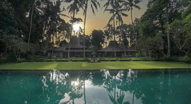Вилла с 3 комнатами Villa Puri Tupai