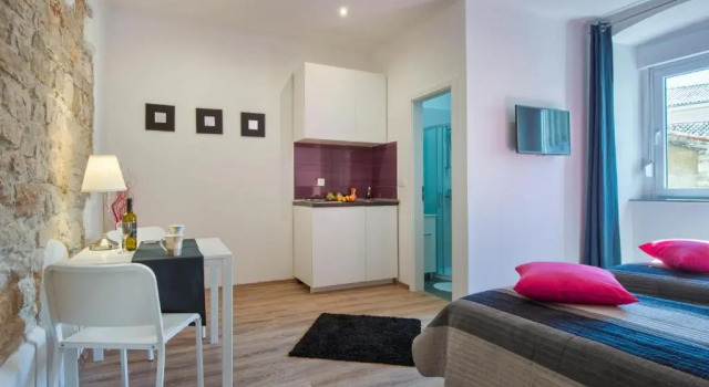 Студия Standard Top Center Rooms & Studio