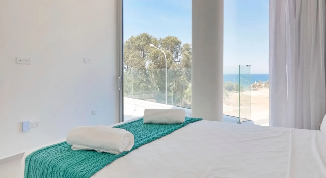 Вилла seafront Seaview Luxury Villa Jacuzzi & Pool! 2 Min Beach