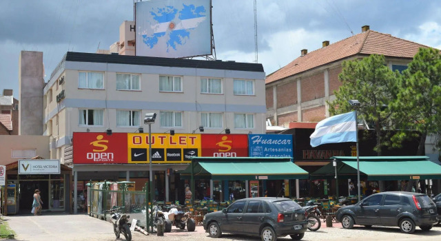 Hotel Victoria, Забронировать Отель Отели провинции Буэнос-Айреса с парковкой, Парковка