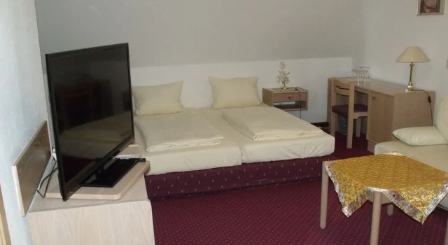 Seehotel Schorfheide, Забронировать Отель Биосферный заповедник Шорфхайде-Хорин Бранденбург