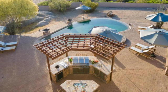 Коттедж Bronco by AvantStay Incredible Views w Pool Hot Tub Outdoor Kitchen Game Room Movie Room
