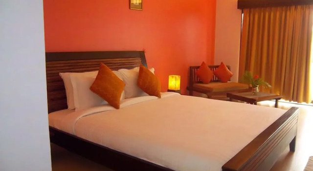 Nirvana Hermitage, Rezerwuj Hotel Hotele w North Goa z parkingiem, Parking