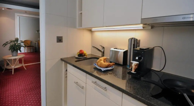 Апартаменты Standard c 1 комнатой с балконом HOP Apartments & Suites