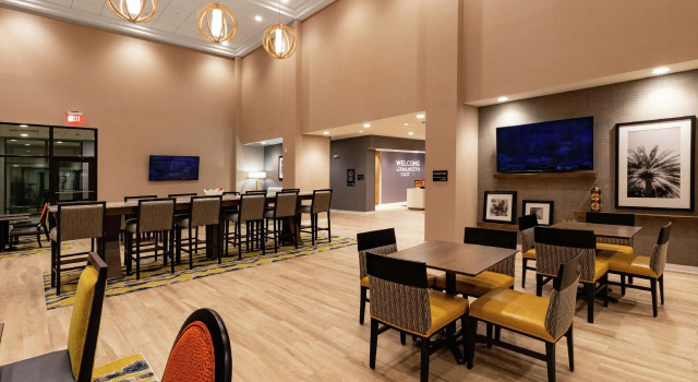 Люкс Hampton Inn & Suites Columbia Killian Road