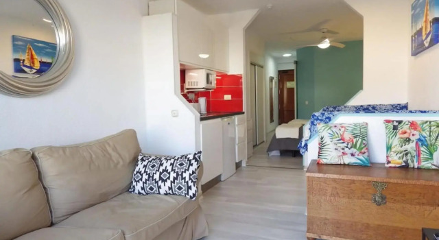 Centrally Located Mountain View Studio, Забронировать Отель Адехе Teide National Park, рядом с Пляж Ла-Пинта