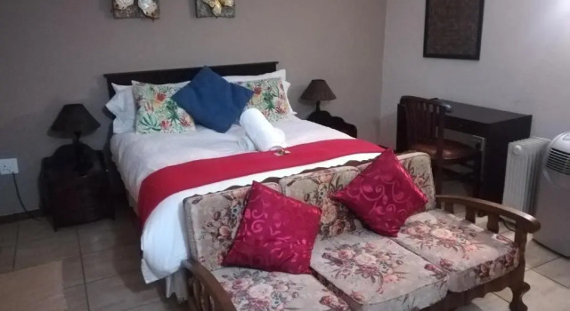 Harties Lake House - 10 Sleeper Hartbeespoort dam, Boek Hotel Hartbeespoort 