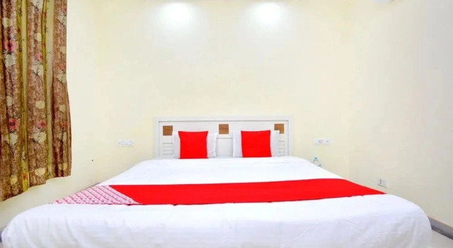 Vij Guest House by OYO Rooms, Buchen Sie Pension Ludhiana Punjab