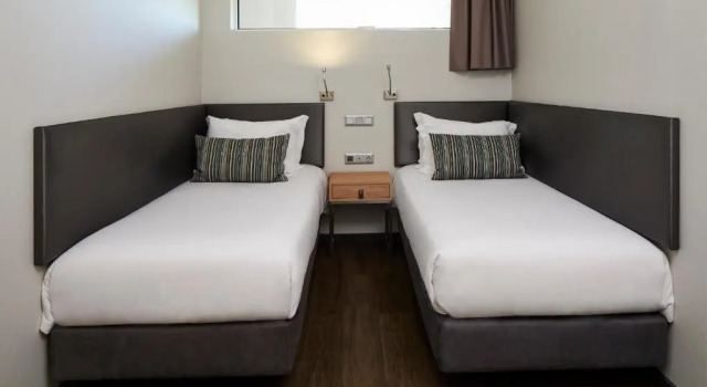 Полулюкс Alcazar Hotel & SPA