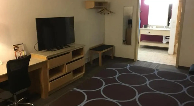 Номер Deluxe Super 8 by Wyndham City of Moore