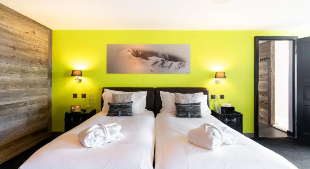 Двухместный номер Superior с балконом Hotel Farinet