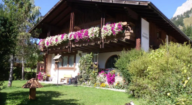 Двухместный номер Standard с балконом Landhaus Krinnenspitze