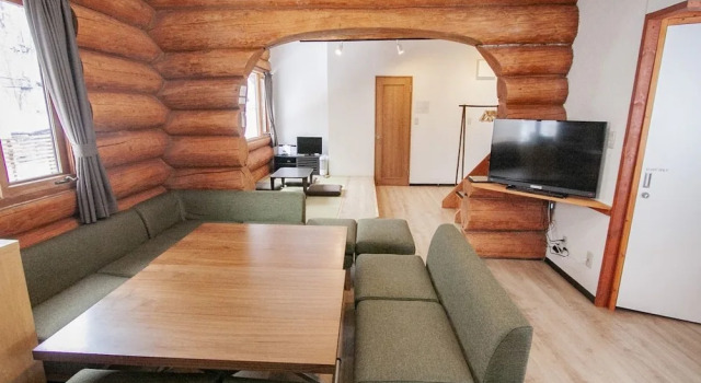 UCHI North Log Cabin, Забронировать Отель Отару Хоккайдо, рядом с Yellow Lift A