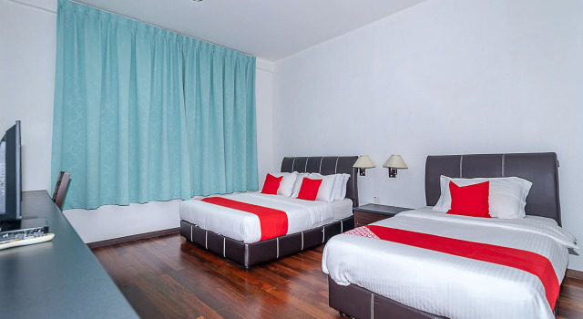 Трёхместный люкс Hotel O Eagle Wood Garden