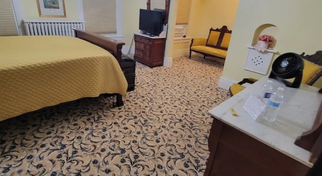 Люкс с 2 комнатами The Weis Mansion Bed and Breakfast