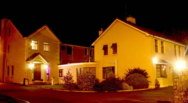 Pearse Road Bed & Breakfast, Забронировать Гостевой дом Леттеркенни Донегал, рядом с The Cathedral of St. Eunan and St Columba
