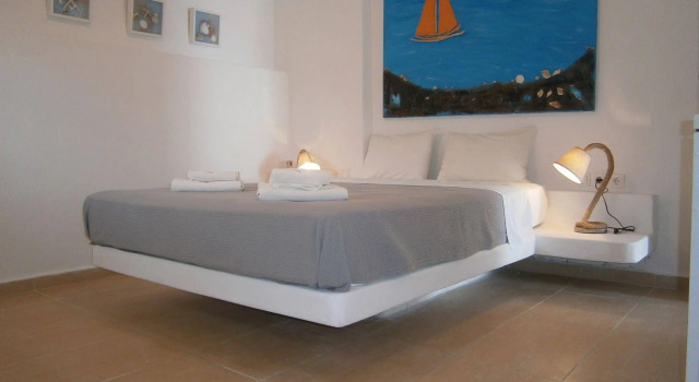 Callia Retreat Suites, Забронировать Отель Отели Тиры 3 звезды, рядом с Площадь Теокопулу, 3*