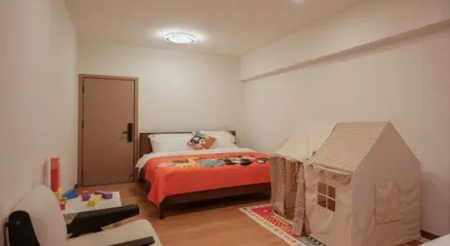 Тент Kunming Shanyu Lakeside Homestay (Dianchi Haigeng Dam)