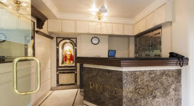 HOTEL ASHRAY INTERNATIONAL, SION - Near BKC, Забронировать Отель Отели штата Махараштры 3 звезды, 3*