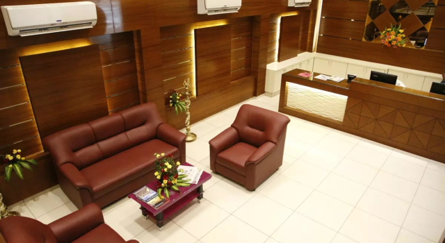 Poppys S.E.T Residency Kumbakonam., Забронировать Отель Отели штата Тамилнада 3 звезды, 3*