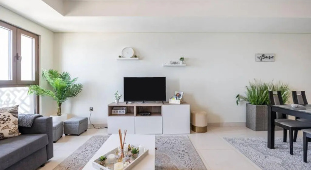 Balqis Residense Palm Jumeirah,Pool, Beach, Top floor, Full sea view, Restaurants, Забронировать Апартаменты/квартира Пальма Джумейра Дубай, рядом с Пляж Насими