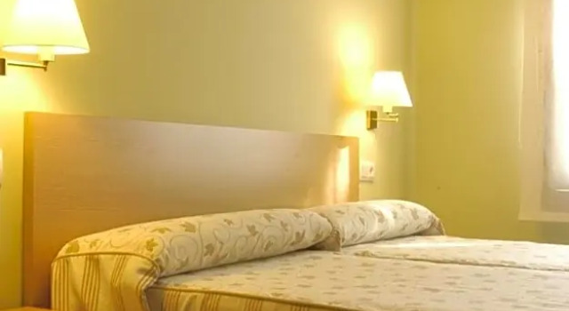 Апартаменты Aparthotel Tres Caminos