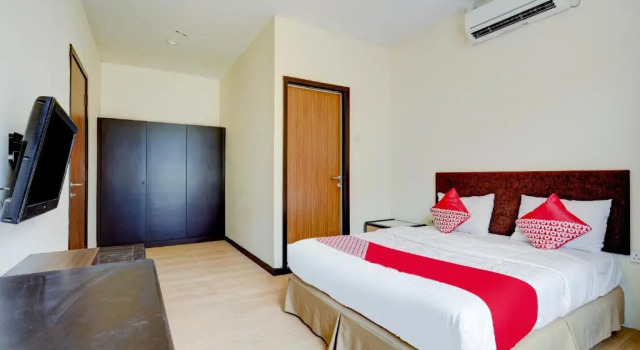 Номер Deluxe OYO 90351 Hotel Five Star 1