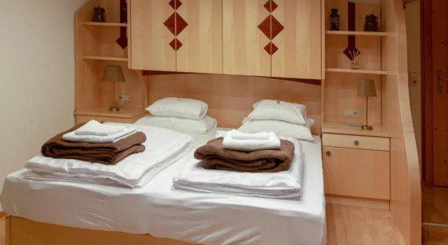 Апартаменты Four Seasons Lodge