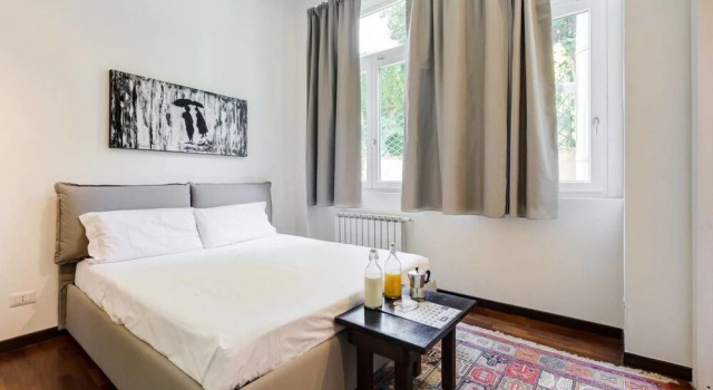 Elegant 1 bed Flat in Central Location, Забронировать Отель Рионе Монти Рим, рядом с Посольство США в Риме