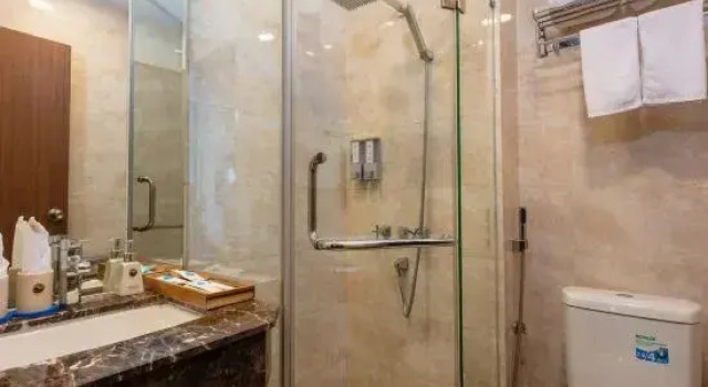 Номер Standard с красивым видом из окна Oriana Hotel