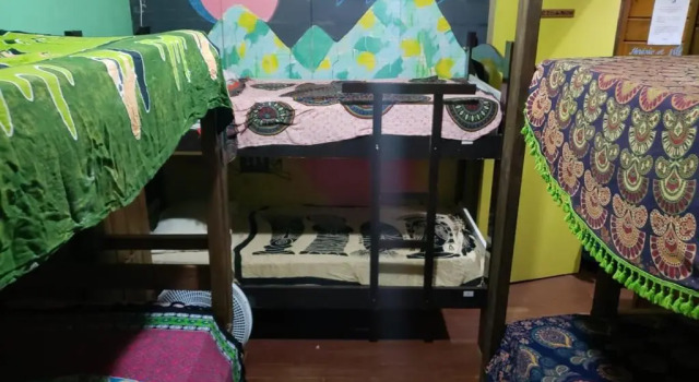 Кровать в общем номере (женский номер) Guarda Encantada Surf Hostel