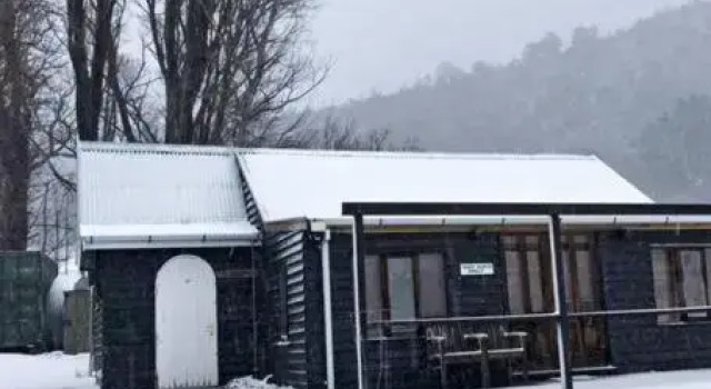 Crackenback Cottage 1884, Забронировать Дом для отпуска Коттеджи Kosciuszko National Park, Коттедж