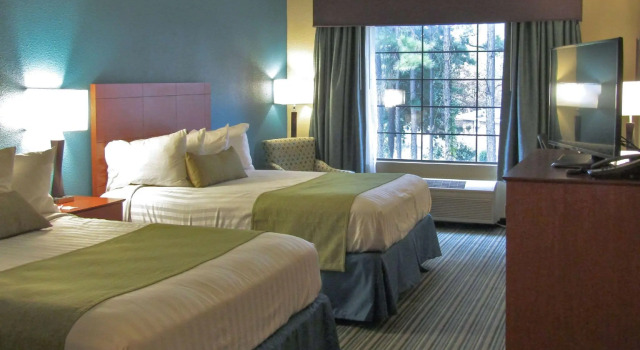 Четырёхместный номер Standard Days Inn by Wyndham Cedartown