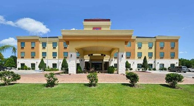 Номер Standard Comfort Suites Bay City East