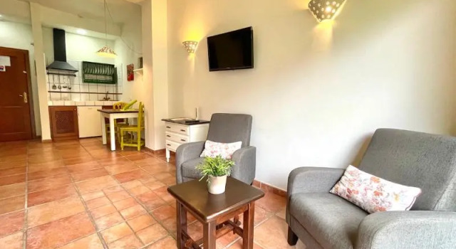 Полулюкс Suites Los Telares