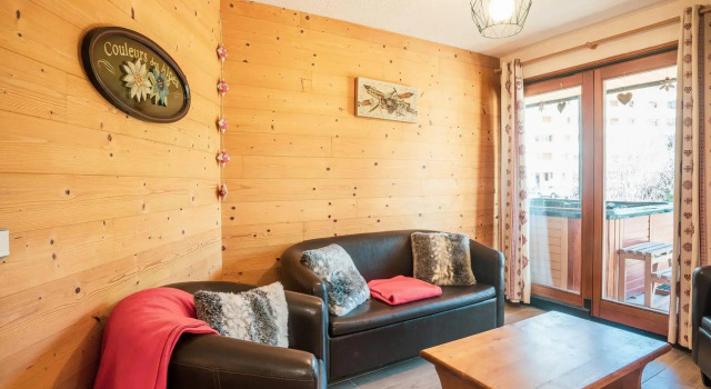 Large 16-person chalet with hot tub on terrace in Les Deux Alpes, Забронировать Шале Коттеджи Ле-дез-Альп, рядом с Горнолыжный подъемник Альпетт, Коттедж