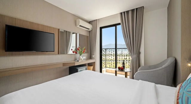 Двухместный номер Superior с видом на город Sochi Hotel