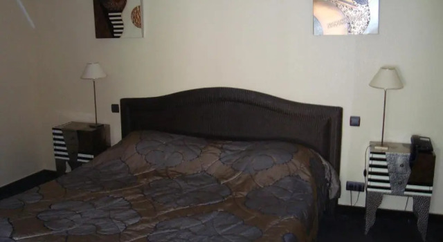 Двухместный номер Standard Hôtel de La Croix dOr