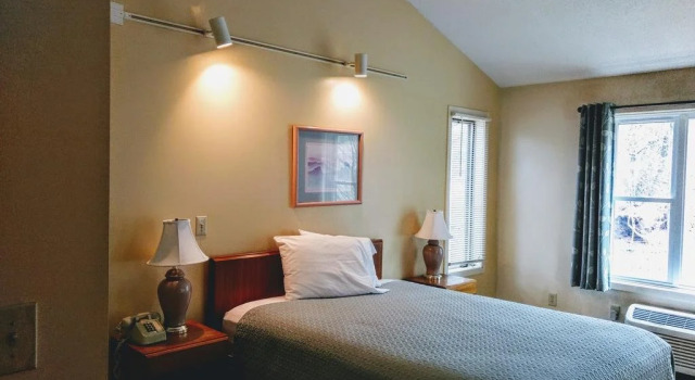 Cathedral Ledge Resort