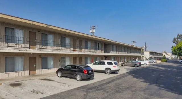 Akua Inn & Suites - Anaheim - Fullerton, Забронировать Отель Фуллертон Disneyland California